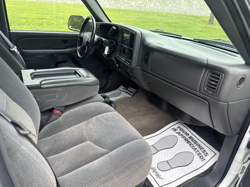 Chevrolet Silverado 2500HD LS Crew Cab Short Bed 4WD 2004