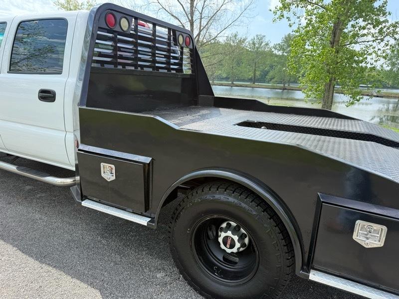 GMC Sierra 3500 SLE1 Crew Cab 4WD DRW 2006