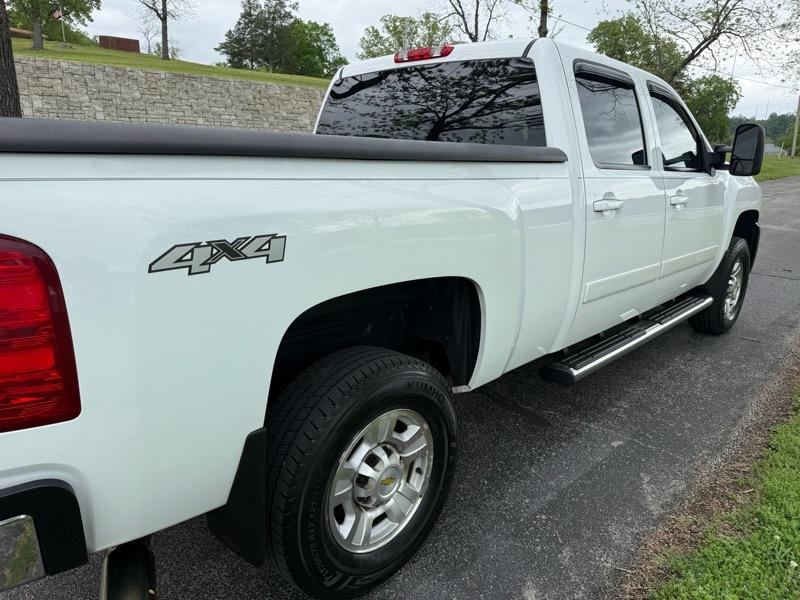 Chevrolet Silverado 2500HD LTZ Crew Cab Short Box 4WD 2008