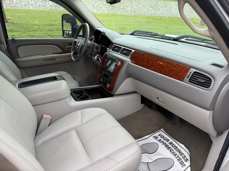Chevrolet Silverado 2500HD LTZ Crew Cab Short Box 4WD 2008