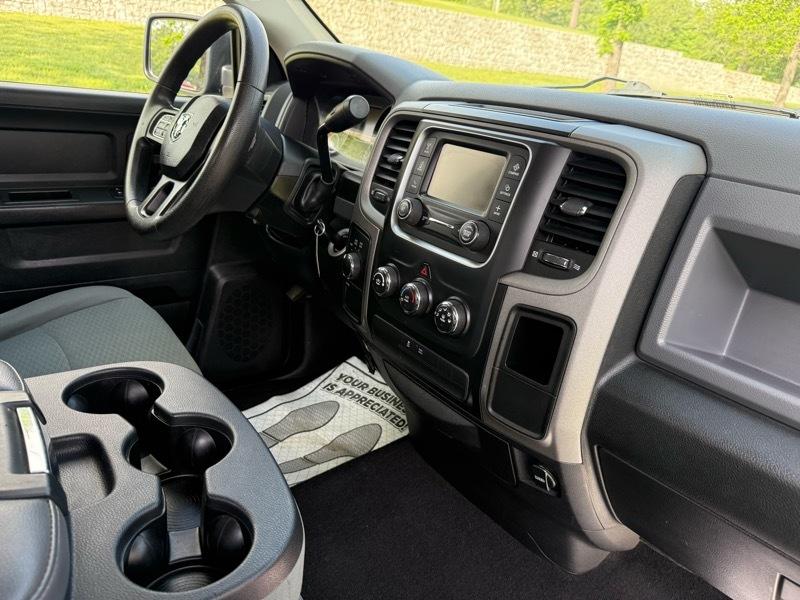 RAM 1500 Tradesman Quad Cab 4WD 2014