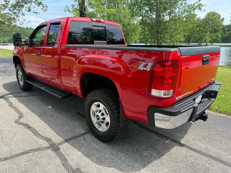 GMC Sierra 2500HD SLE Ext. Cab 4WD 2011