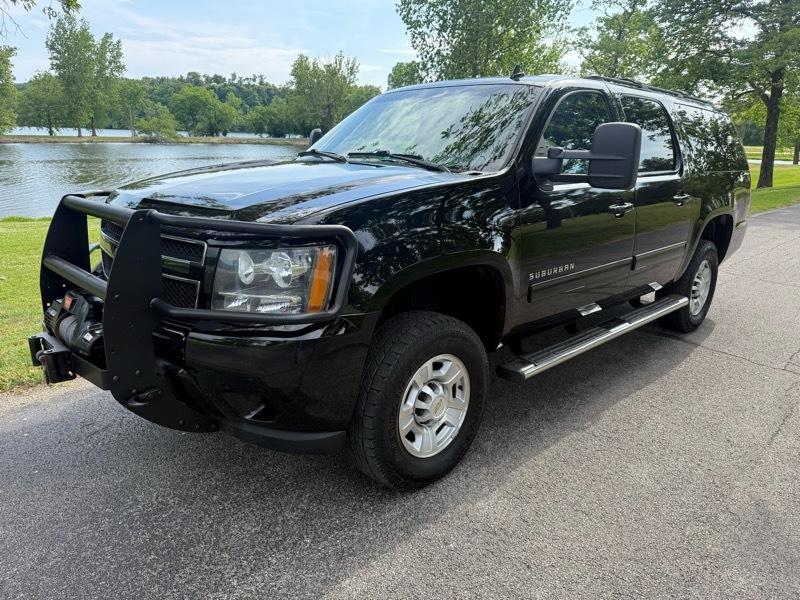 Chevrolet Suburban LS 2500 4WD 2012
