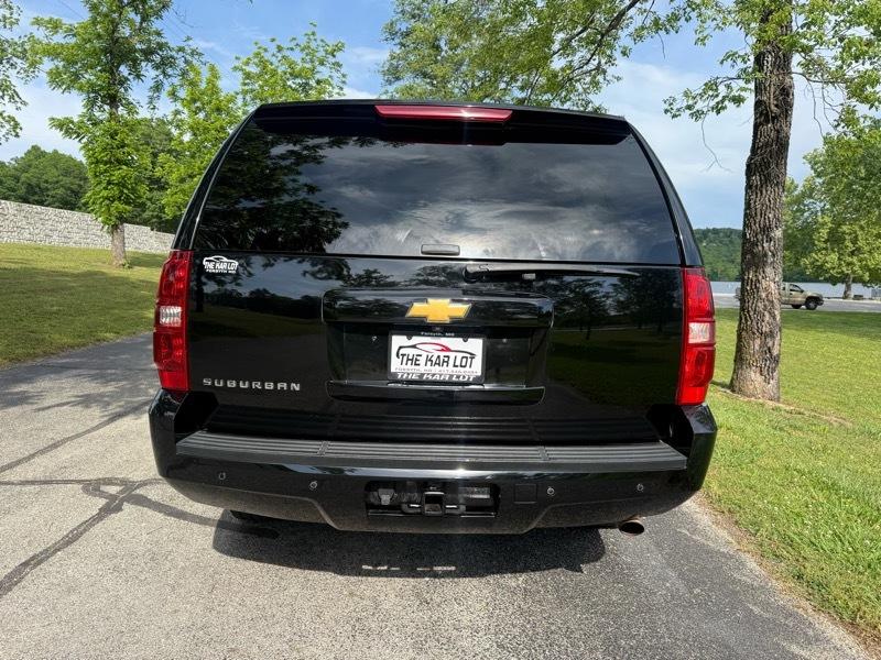 Chevrolet Suburban LS 2500 4WD 2012