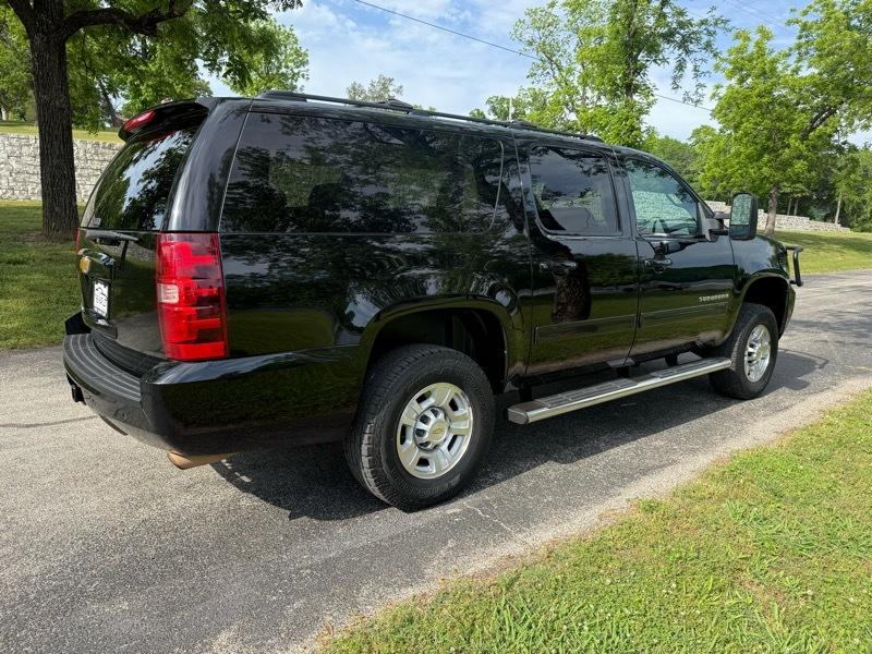Chevrolet Suburban LS 2500 4WD 2012