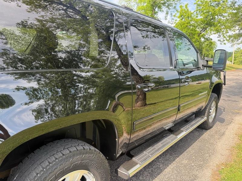 Chevrolet Suburban LS 2500 4WD 2012