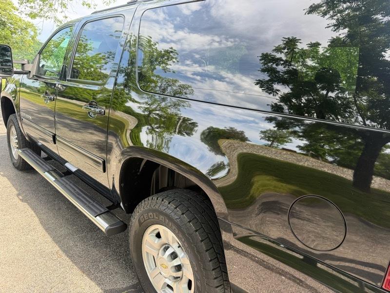 Chevrolet Suburban LS 2500 4WD 2012
