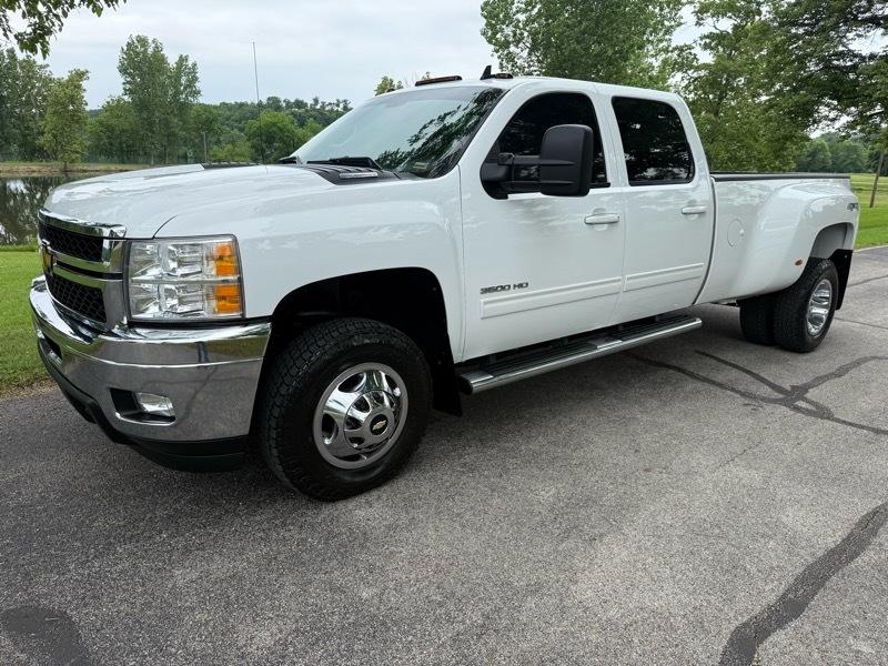 Chevrolet Silverado 3500HD LTZ Crew Cab  4WD 2011