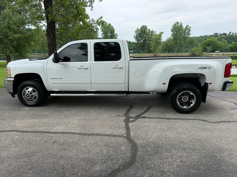 Chevrolet Silverado 3500HD LTZ Crew Cab  4WD 2011