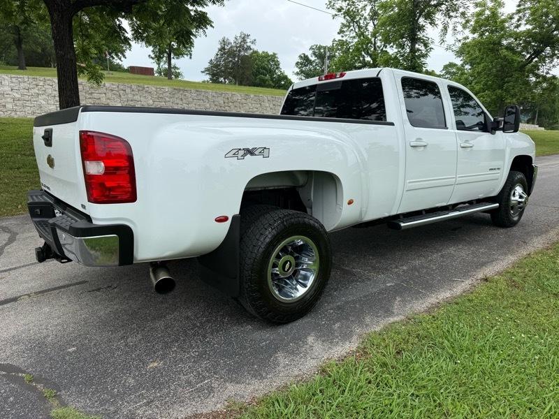 Chevrolet Silverado 3500HD LTZ Crew Cab  4WD 2011