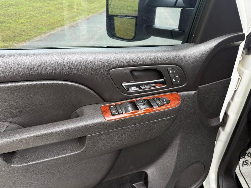 Chevrolet Silverado 3500HD LTZ Crew Cab  4WD 2011