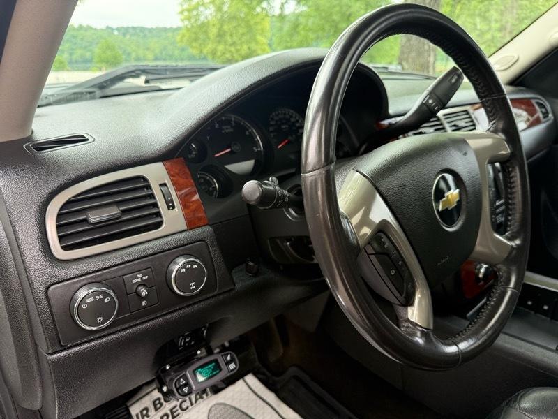 Chevrolet Silverado 3500HD LTZ Crew Cab  4WD 2011