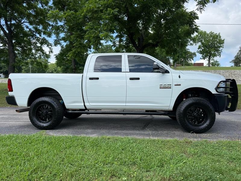 RAM 2500 Tradesman Crew Cab SWB 4WD 2018