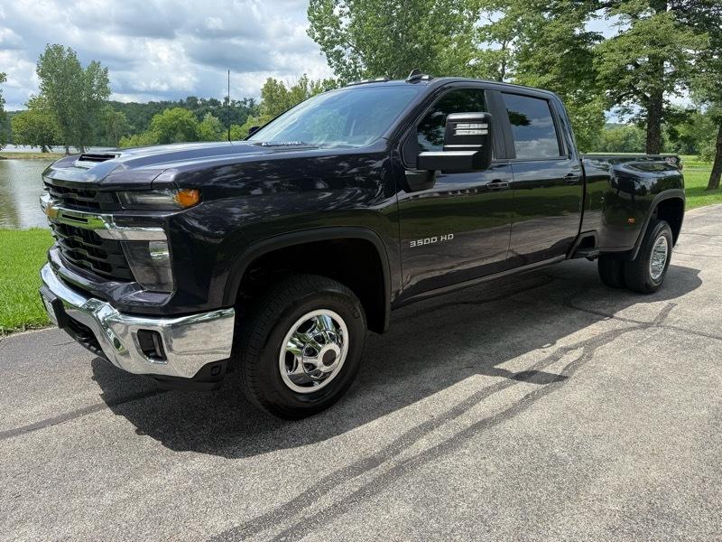 Chevrolet Silverado 3500HD LT Crew Cab 4WD 2024