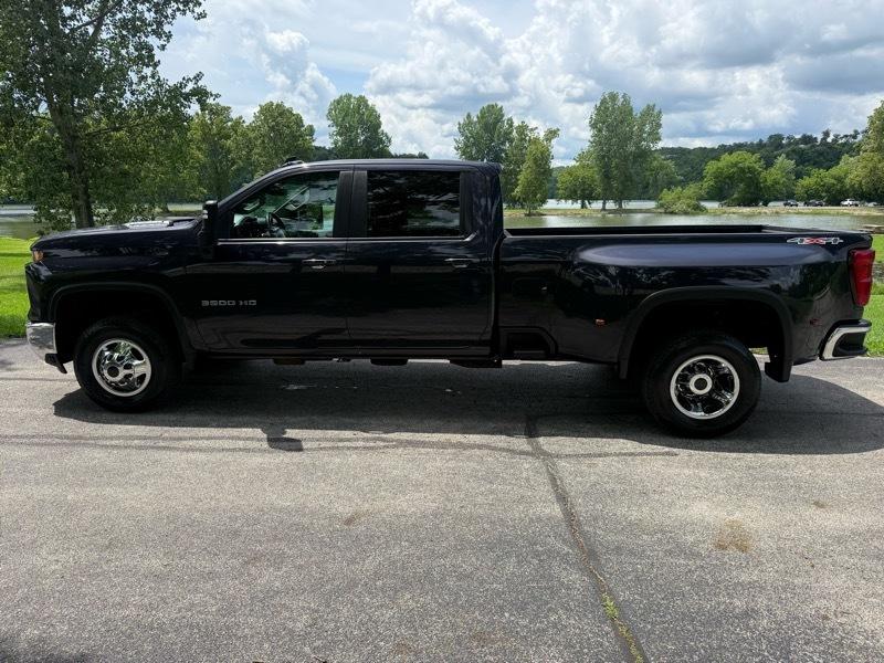 Chevrolet Silverado 3500HD LT Crew Cab 4WD 2024