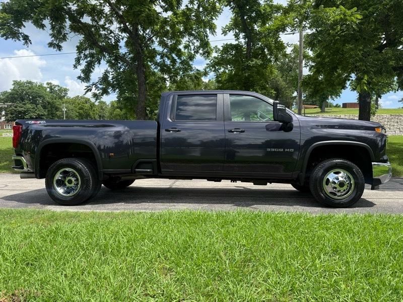 Chevrolet Silverado 3500HD LT Crew Cab 4WD 2024
