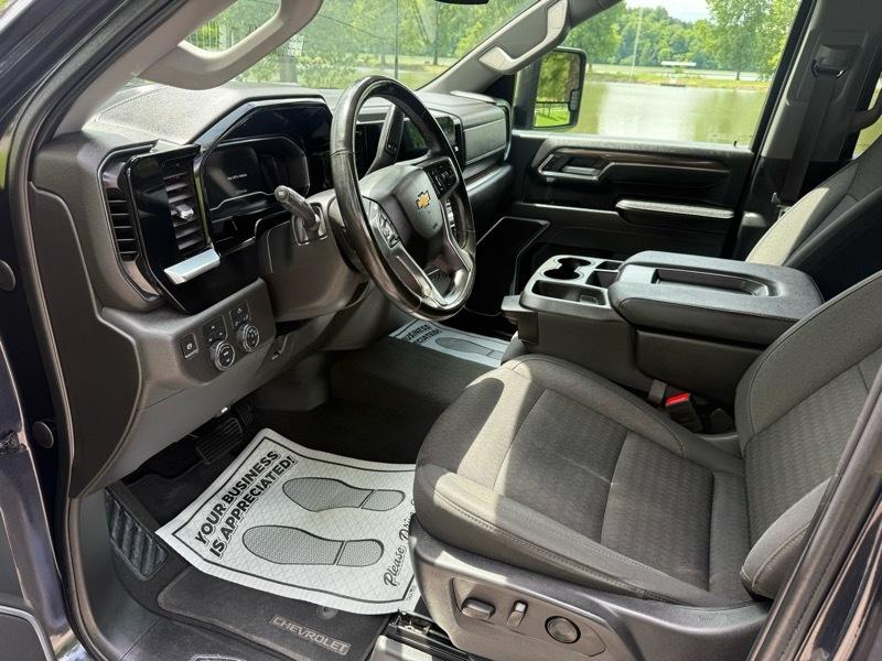 Chevrolet Silverado 3500HD LT Crew Cab 4WD 2024