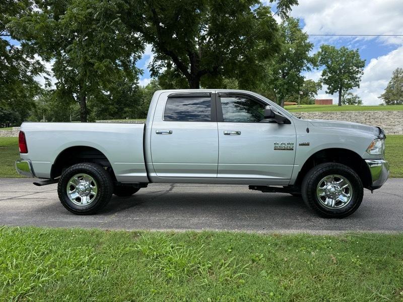 RAM 2500 SLT Crew Cab SWB 4WD 2017