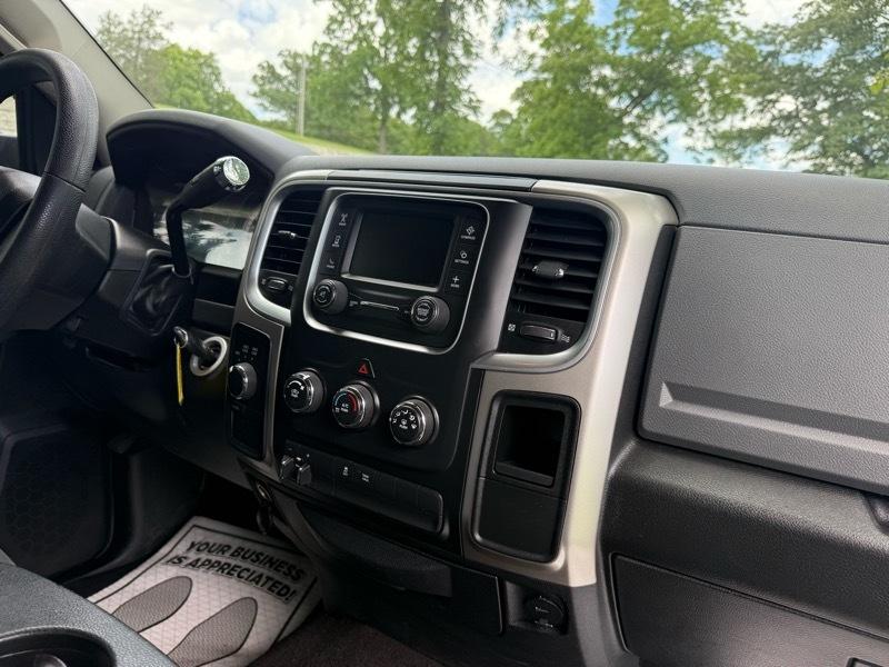 RAM 2500 SLT Crew Cab SWB 4WD 2017