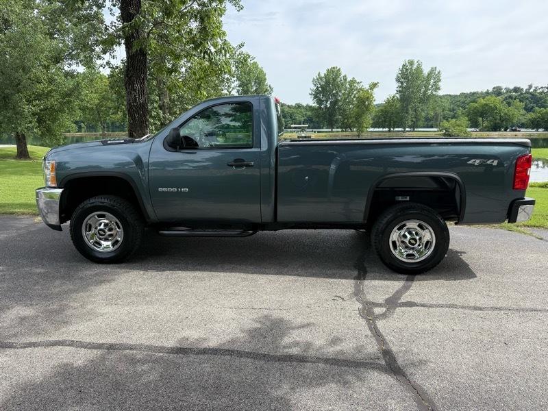 Chevrolet Silverado 2500HD Work Truck Long Box 4WD 2011