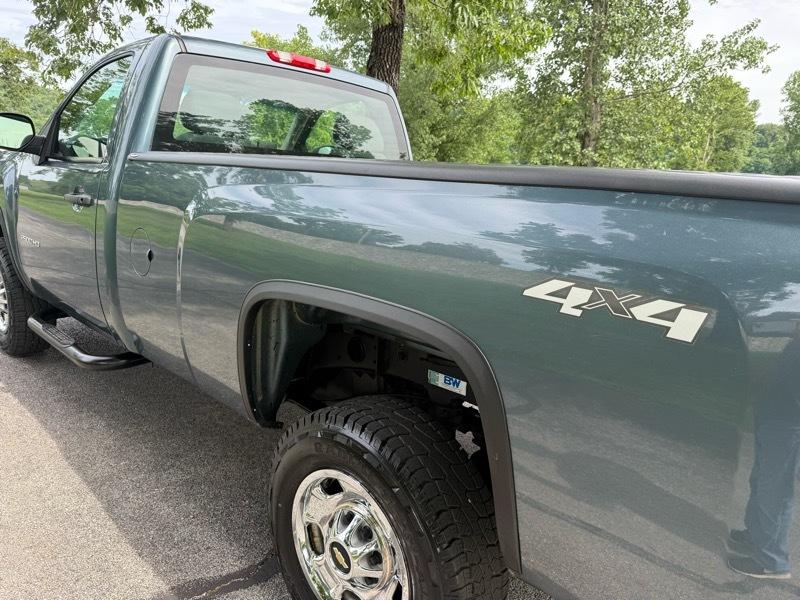Chevrolet Silverado 2500HD Work Truck Long Box 4WD 2011