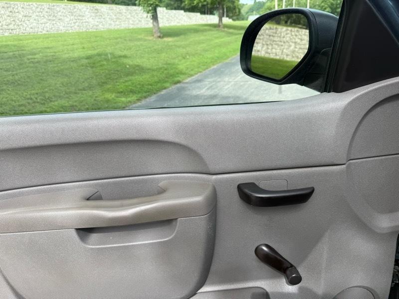 Chevrolet Silverado 2500HD Work Truck Long Box 4WD 2011