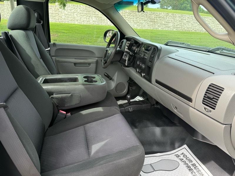 Chevrolet Silverado 2500HD Work Truck Long Box 4WD 2011