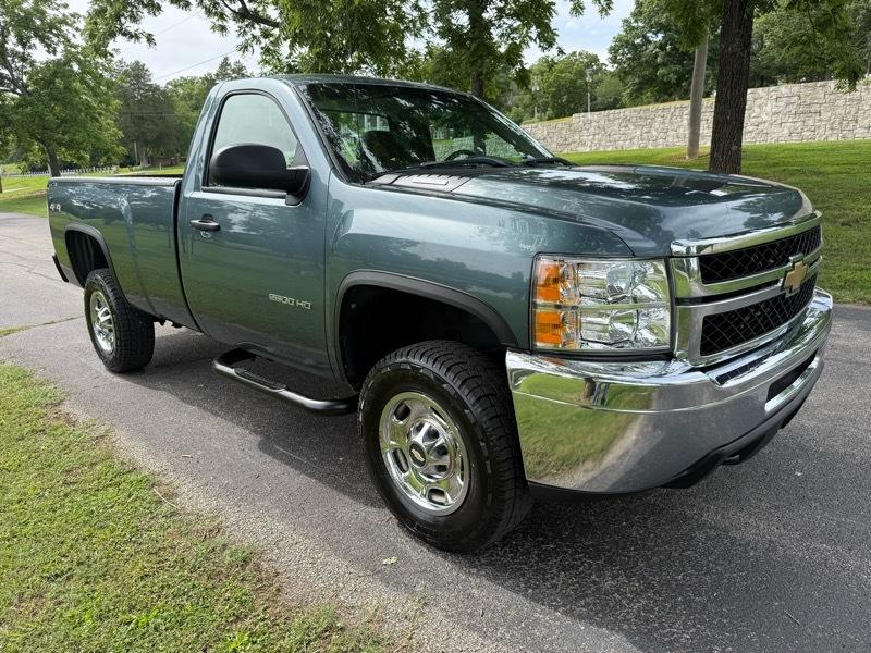 Chevrolet Silverado 2500HD Work Truck Long Box 4WD 2011
