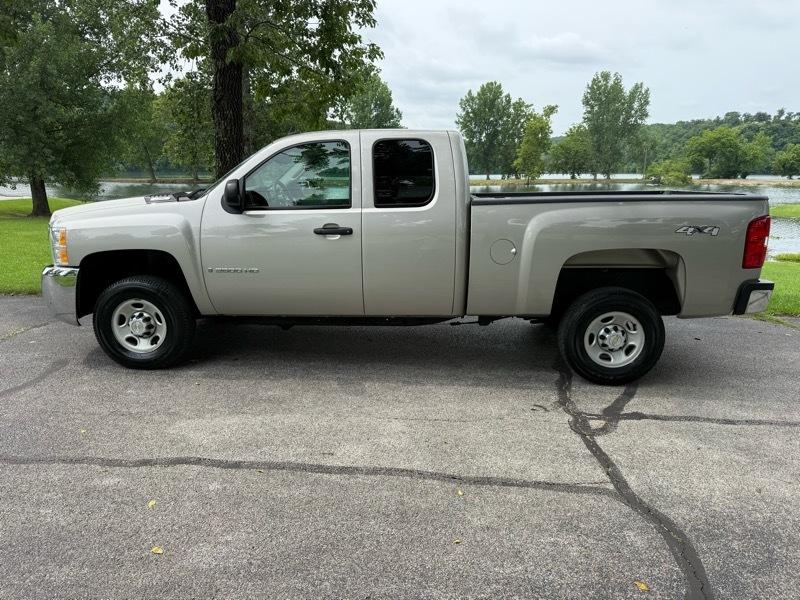 Chevrolet Silverado 2500HD Work Truck Ext. Cab Std. Box 4WD 2008
