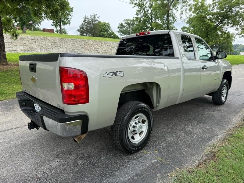 Chevrolet Silverado 2500HD Work Truck Ext. Cab Std. Box 4WD 2008