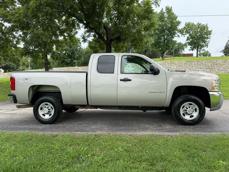 Chevrolet Silverado 2500HD Work Truck Ext. Cab Std. Box 4WD 2008
