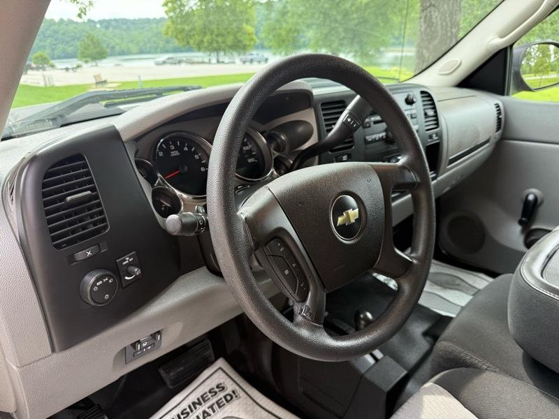 Chevrolet Silverado 2500HD Work Truck Ext. Cab Std. Box 4WD 2008