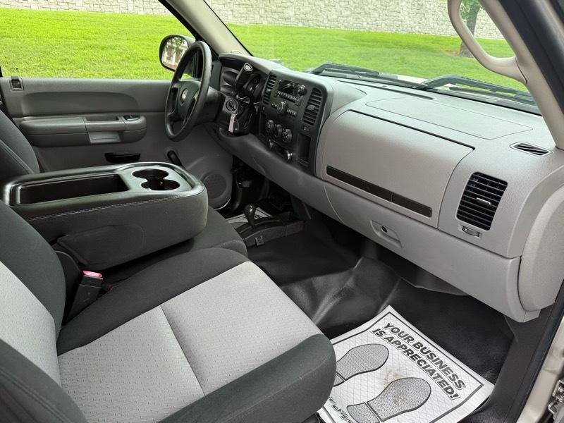 Chevrolet Silverado 2500HD Work Truck Ext. Cab Std. Box 4WD 2008