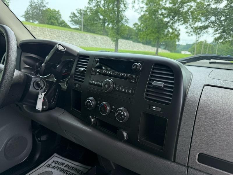 Chevrolet Silverado 2500HD Work Truck Ext. Cab Std. Box 4WD 2008