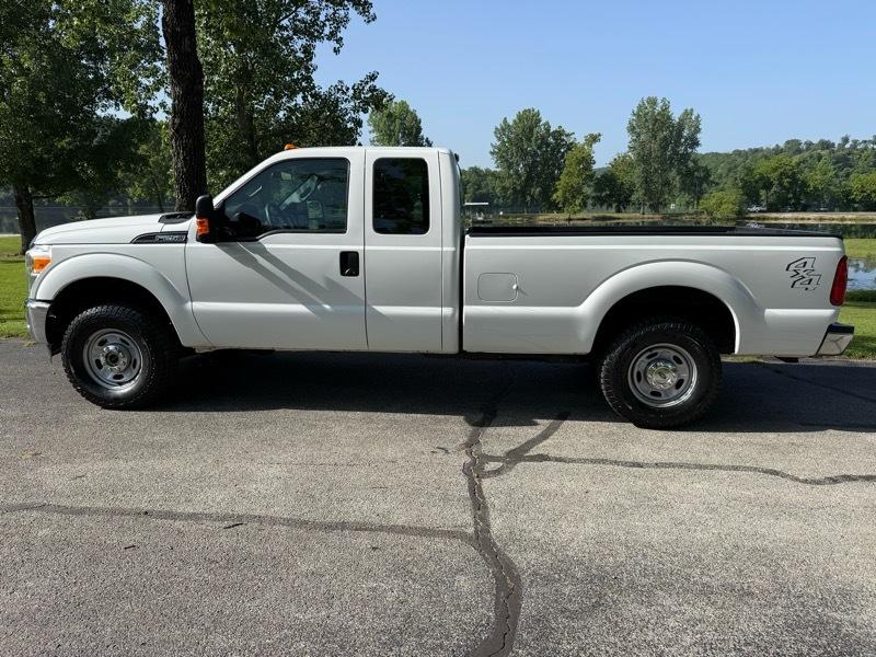 Ford F-250 SD XL SuperCab Long Bed 4WD 2013