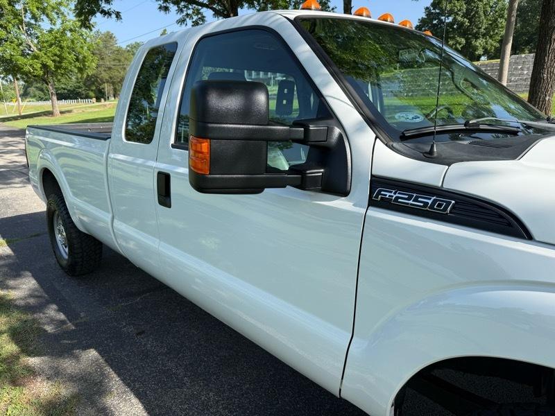 Ford F-250 SD XL SuperCab Long Bed 4WD 2013