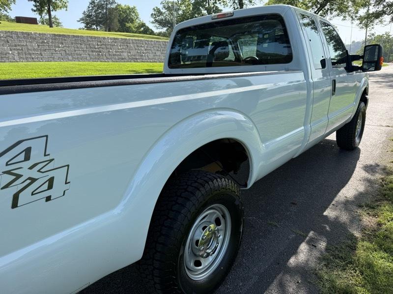 Ford F-250 SD XL SuperCab Long Bed 4WD 2013