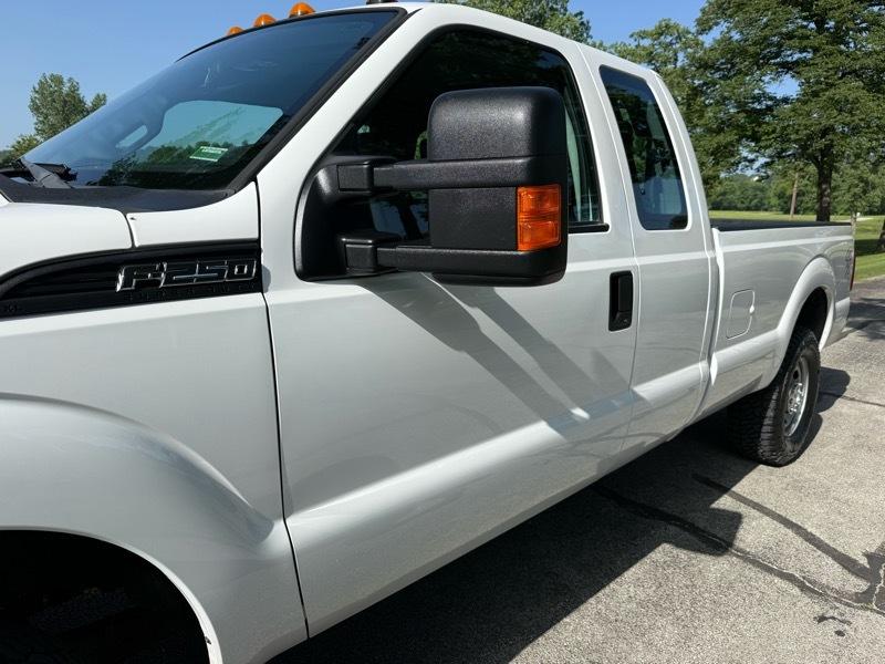 Ford F-250 SD XL SuperCab Long Bed 4WD 2013