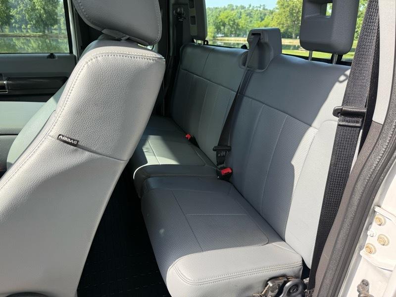 Ford F-250 SD XL SuperCab Long Bed 4WD 2013