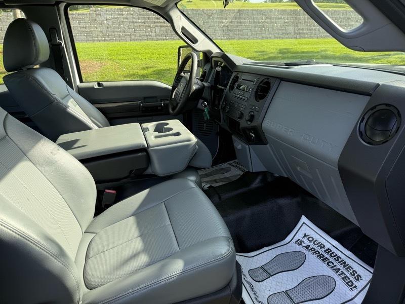 Ford F-250 SD XL SuperCab Long Bed 4WD 2013