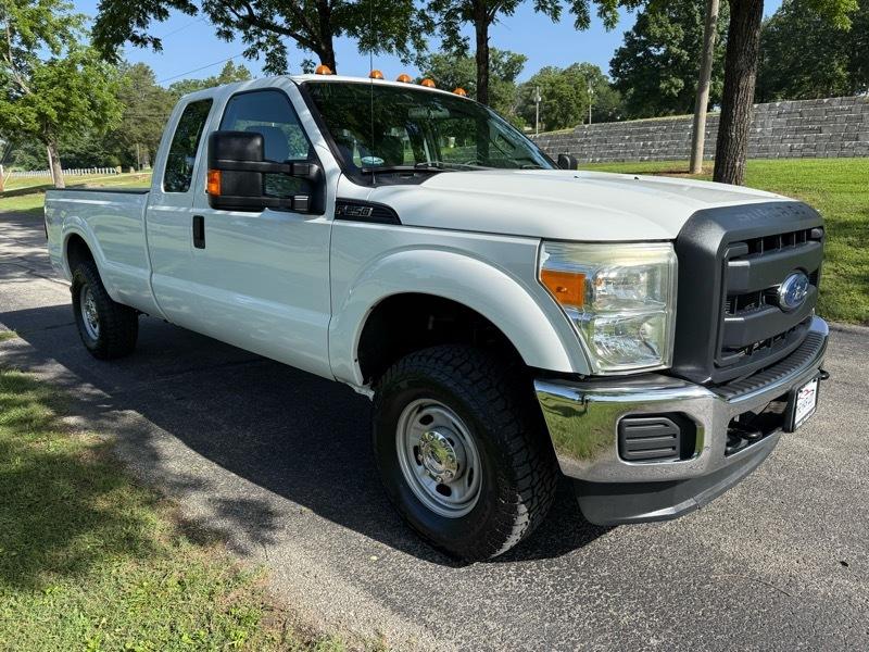 Ford F-250 SD XL SuperCab Long Bed 4WD 2013