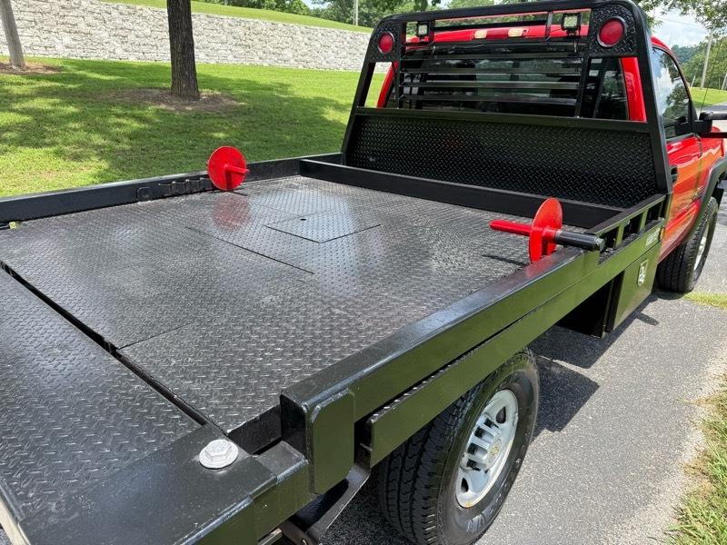 Chevrolet Silverado 2500HD Work Truck Long Bed 4WD 2004