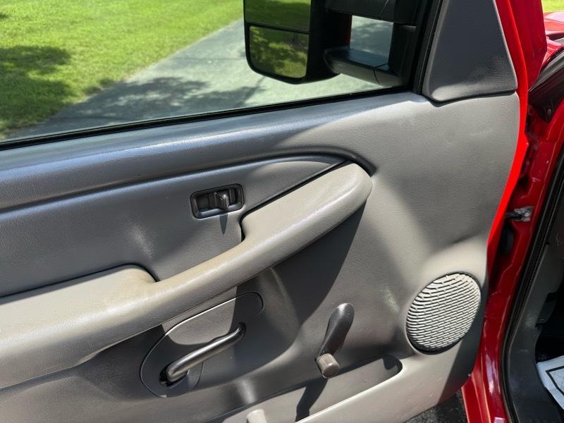 Chevrolet Silverado 2500HD Work Truck Long Bed 4WD 2004