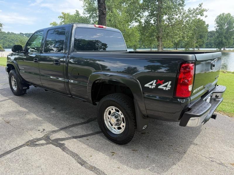 Chevrolet Silverado 2500HD Crew Cab Short Bed 4WD 2003