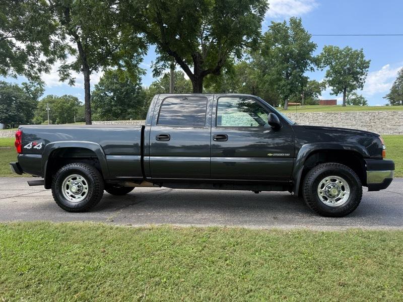 Chevrolet Silverado 2500HD Crew Cab Short Bed 4WD 2003