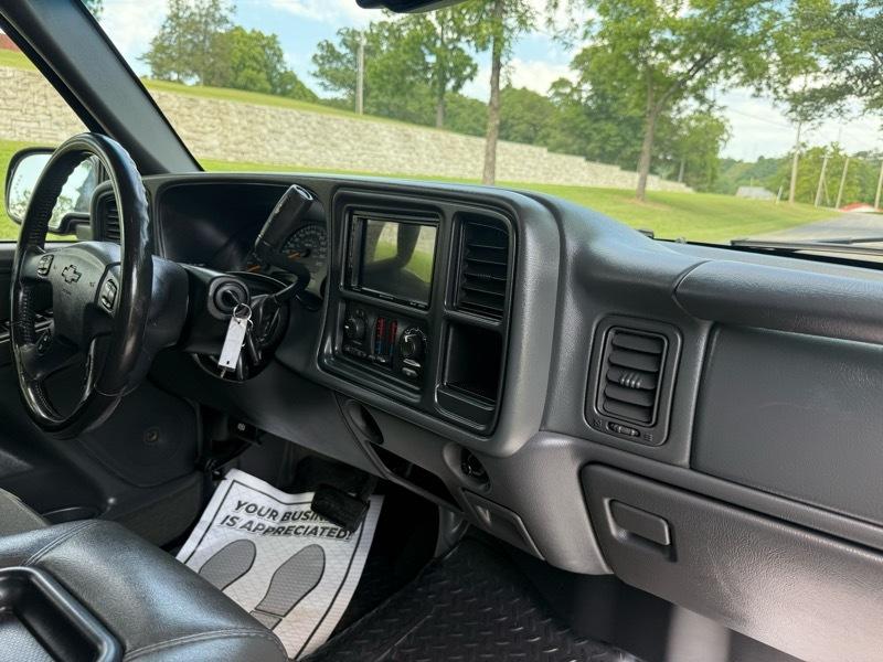 Chevrolet Silverado 2500HD Crew Cab Short Bed 4WD 2003