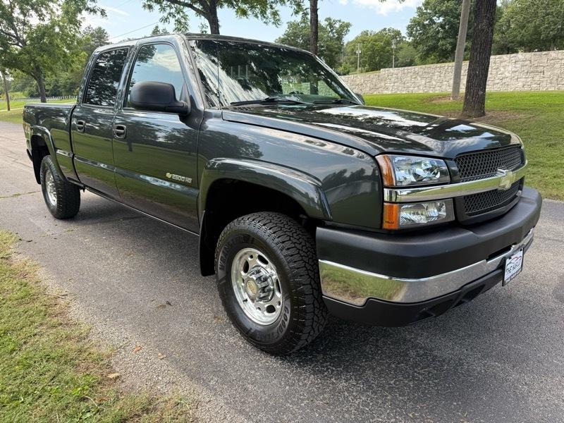 Chevrolet Silverado 2500HD Crew Cab Short Bed 4WD 2003