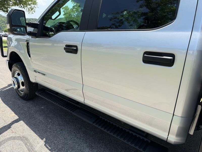 Ford F-350 SD XL Crew Cab Long Bed DRW 4WD 2018