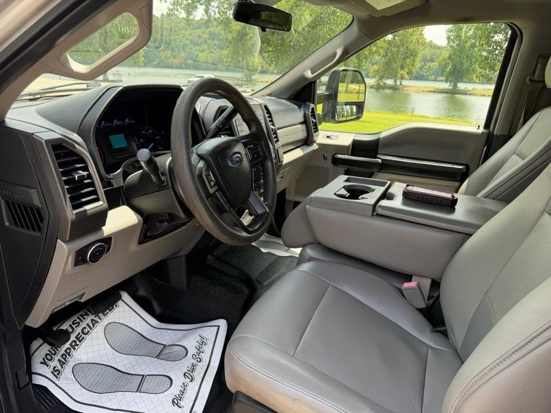 Ford F-350 SD XL Crew Cab Long Bed DRW 4WD 2018
