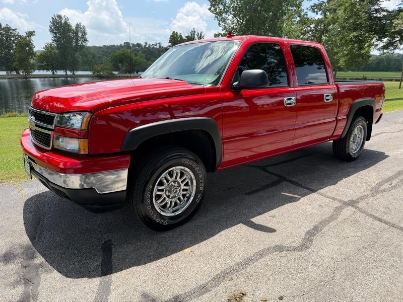Chevrolet Silverado 1500 LS Crew Cab 4WD 2006